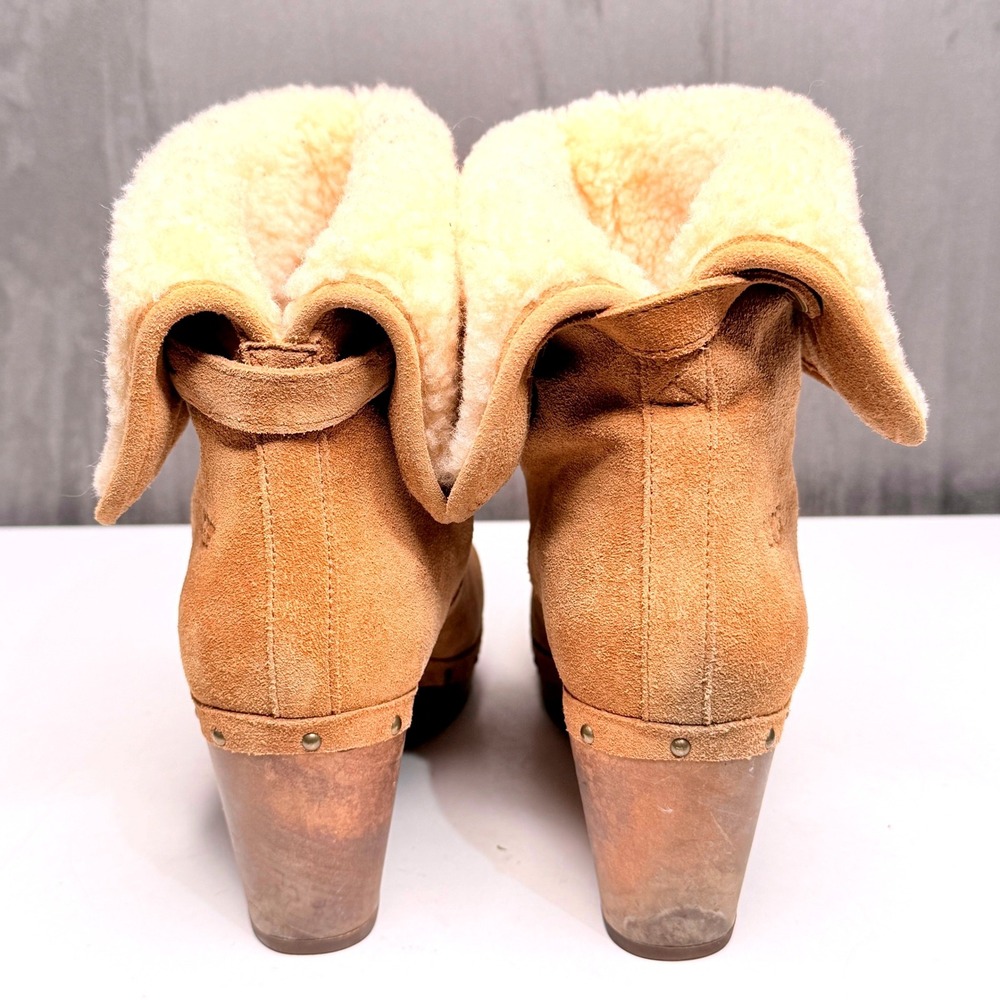 UGG Lynnea Clog Boot Women Sz 8 Chestnut Suede Shearling Fold Over Studded Wood - Picture 3 of 10